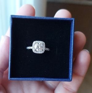 1 Carat Moissanite Ring